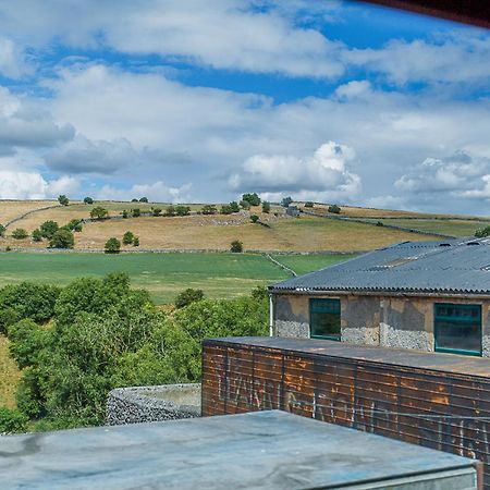 Yha Hartington Hall Hostel Exterior photo