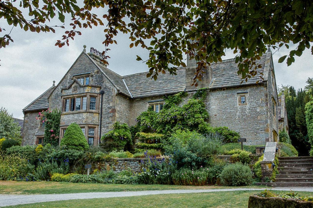 Yha Hartington Hall Hostel Exterior photo