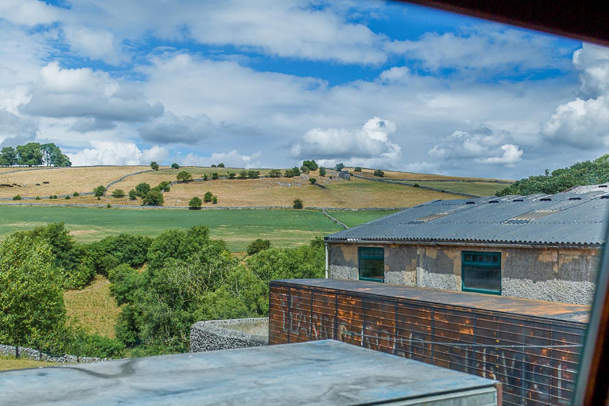 Yha Hartington Hall Hostel Exterior photo